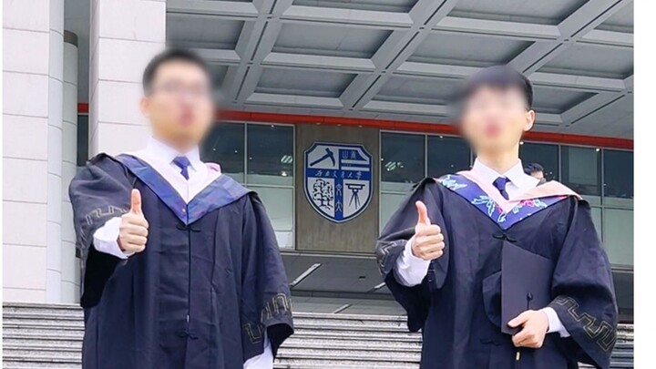 Graduation Photo Prank #1: The Coolest University