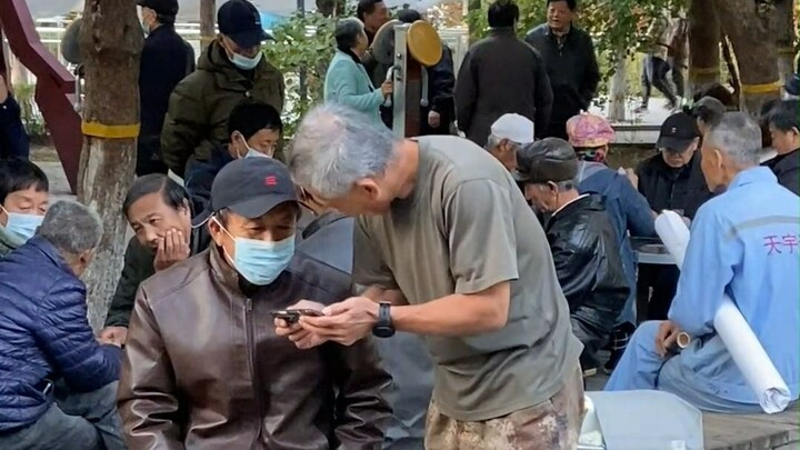 有一个爱玩原神的大爷是什么体验