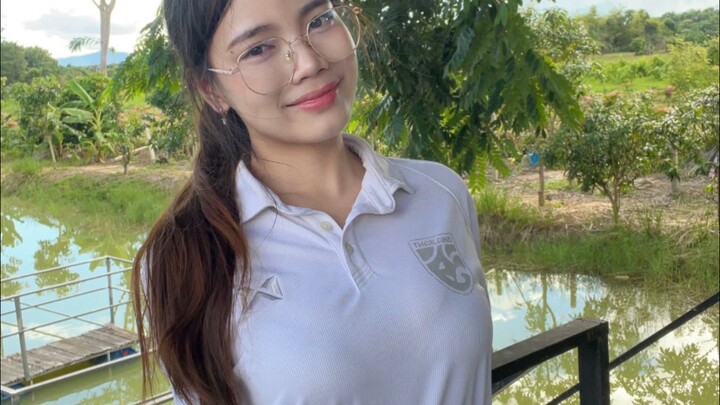 ครูจิ๊บ สาวสวยซ่อนรูป