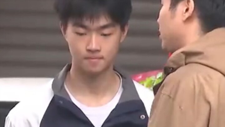 ทีนี้ก็จบแล้ว ตั้งแต่นี้เป็นต้นไปเพื่อนซู๋เย่ก็สูญเสียชื่อเดิมไปอย่างไม่มีวันหวนคืน