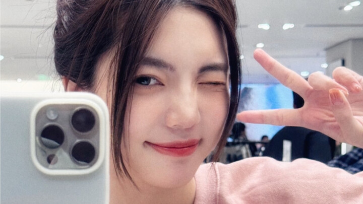 当女同事们给我买新年衣服。