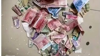 بعد انتهاء امتحانات القبول الجامعي، اكتشفت أن أمي قد خدعتني