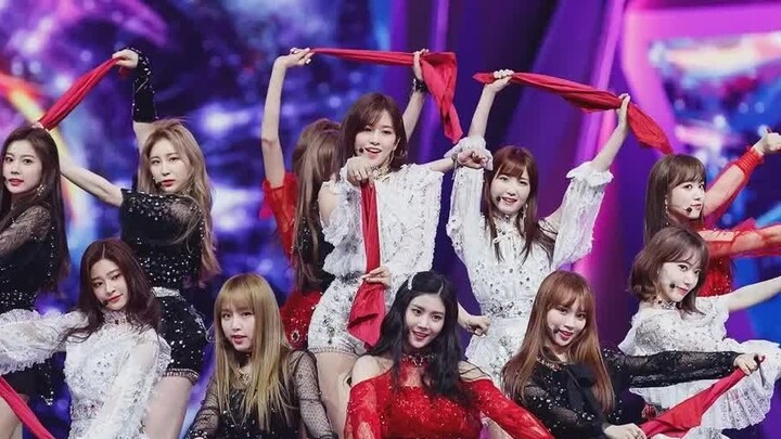 Chắc chắn cảnh đỉnh cao của [IZ*ONE] mà bạn chưa từng xem - "La Vie en Rose" Hong Kong MAMA