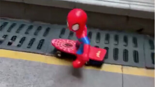 小侄子的玩具…