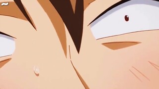 พี่สาวใช้ประโยชน์จากการไม่อยู่ของทุกคนและจูบตัวเอกชายอย่างแรง!