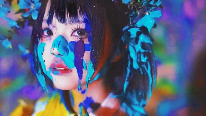 Expressing creative freedom through cosplay. | 限りなく灰へ【东云繪名】