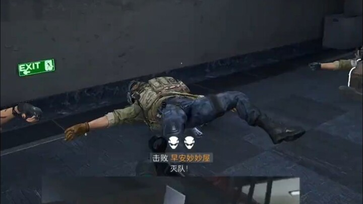 معلومة طريفة: إبر الهرمونات التي يستخدمها أطباء النحل هي بيضة من المستوى 7.