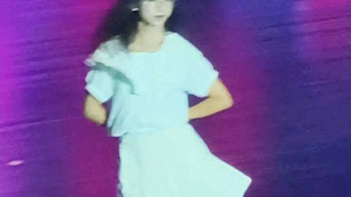 Đại học Thâm Quyến, khu Lệ Hồ, cộng đồng Tẩy Tinh, cuộc thi phong cách sinh viên mới đã ra đời điệu 