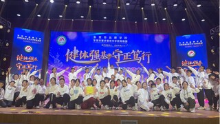 fighting  初一文艺汇演    我们班帅炸了