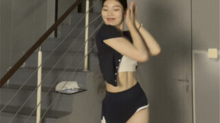 shoong tùy ý xóa Lisa