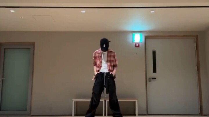 Dance medley! Performing “Coming-of-Age Ceremony + Lemon Tang + ON + BAD + I Need U + ICONIC + ZOO +