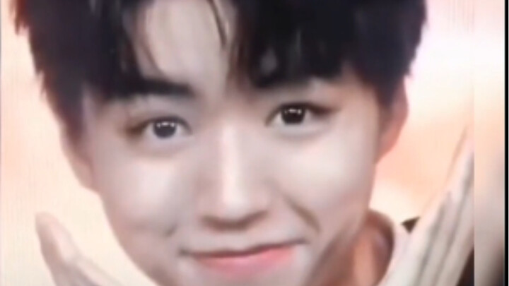 Wow, Wang Junkai's peers are already this grown-up! Yet I still often feel like Wang Junkai is just 