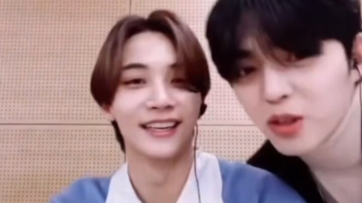 ［Trích Hán］Mua một tặng một khi ký tặng