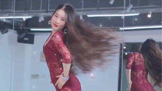 ✨沉浸在舞蹈的世界里，以足尖为笔，描绘给自己的情书💌