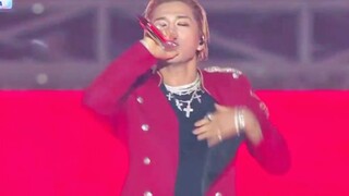 ผู้ชมทุกคนร่วมร้องตาม! เวที MAMA ของ BIGBANG "Bang Bang Bang + Fantastic Baby"!