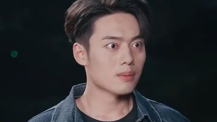 Chinese Short Drama A poor young man finds a spatial pagoda by the roadside.