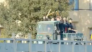 [เต็มเรื่อง]แก๊งอันธพาลยั่วยุชายหนุ่มที่กำลังตกปลา แต่ไม่รู้ว่าเป็นนักกังฟูที่ซ่อนตัว