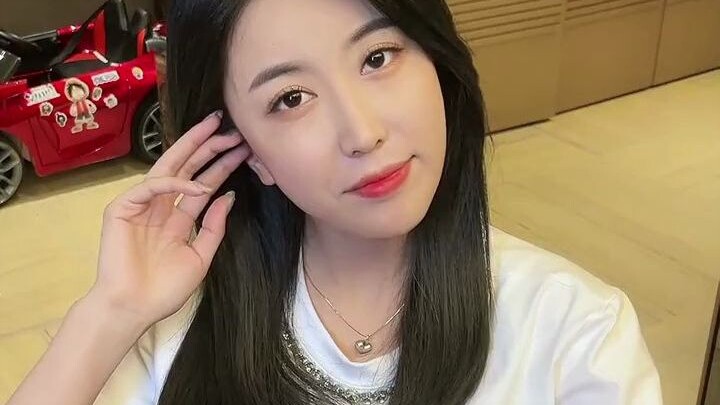 It seems like I've started sharing an apartment with her ever since...