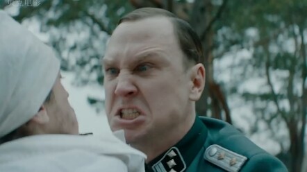 Creating 40 characters in a single day, using the names of 2,800 fellow countrymen, and inventing an