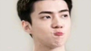 [อู๋ เซฮุน] คุณครูครับ คราวหน้าถ้าเซฮุนเริ่มถ่ายรูป ช่วยบอกพวกเราด้วยนะครับ