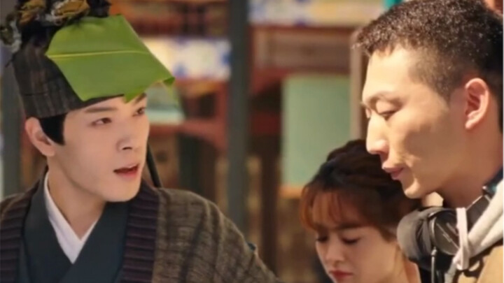 《Toàn vốn vào đoàn》nam chính đảm nhận 10 vai