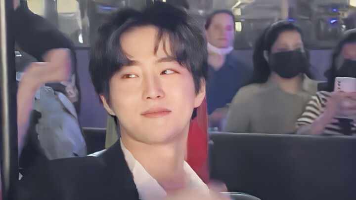 【Kim Junmyeon】Rekaman makan paling hidup! Keren banget!