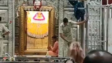 Jay shree shyam baba 🙏🥰🙏🙏 like follow sport please