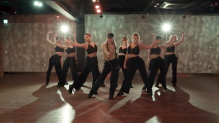 【KARD Jiwoo Solo Stage】Jiwoo's "Wet" Good Girl dance practice room version! Teacher Simeez collabora