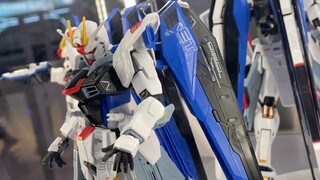 พวกอันธพาลทั้งหมดออกไปพร้อมกัน! ภาพถ่ายจริงของ Shanghai Freedom Gundam และทัวร์ชมฐาน Bandai Gundam ใ