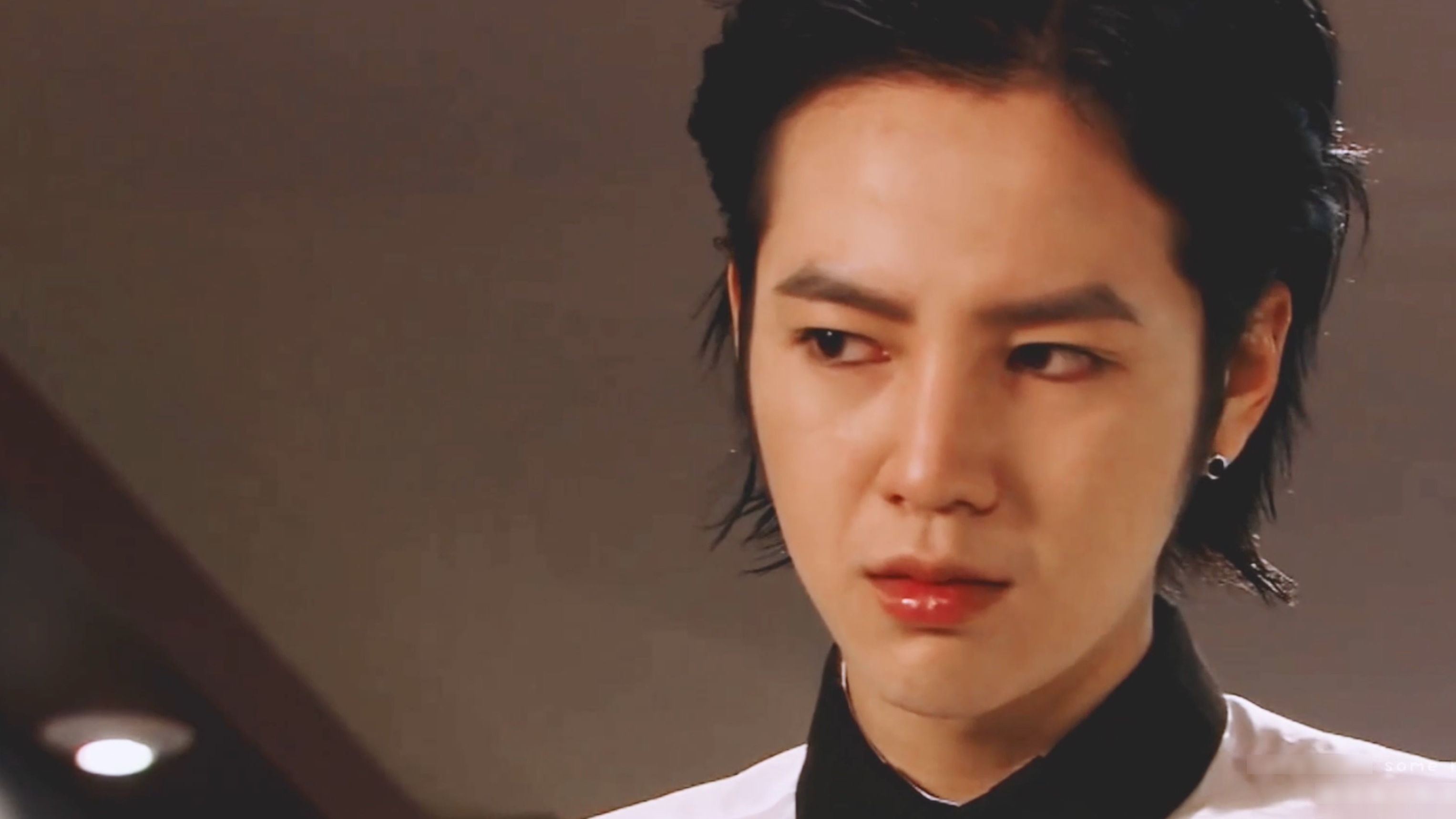 Korean star \, image size:3054x1718