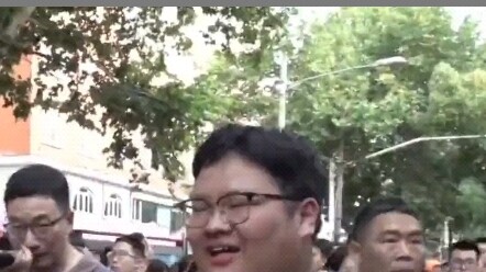 Menghidupkan kembali wawancara legendaris para peserta ujian! Seorang siswa di Changsha langsung men