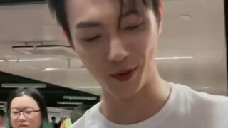 别人是追星，#许凯 是家人团聚
