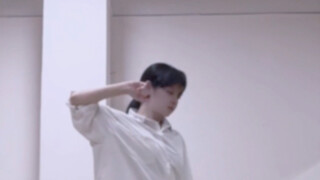 拼尽全力无法战胜雨天遂拍练习室