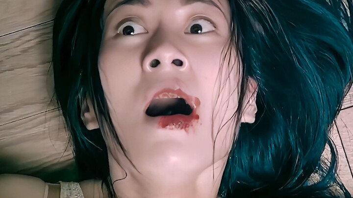 Menonton film horor menegangkan "Victoria No. 1" sekaligus