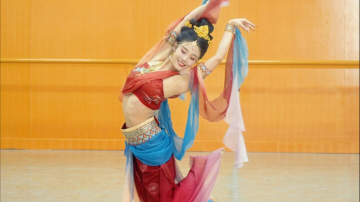 A Thousand Years of Splendor: The Majestic Hu Xuan Dance