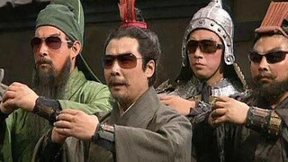 月 下 三 兄 弟 ！
