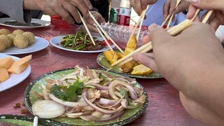 في حفل العشاء هذا، دعوني أرى كيف يمكنني السيطرة على المكان بأكمله