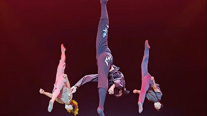 This is the charm of Chinese male dancers.