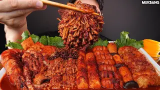 ASMR MUKBANG | SPICY MUSHROOM & SEAFOOD TTEOKBOKKI SHRIMP OCTOPUS DUMPLING EATING 불닭 해물 버섯 떡볶이 먹방!