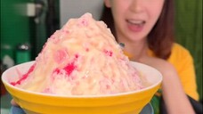Es kacang merah kebanggaan anak Jakbar …. Buka nya jam nanggung , diantara jam makan , tapi habis