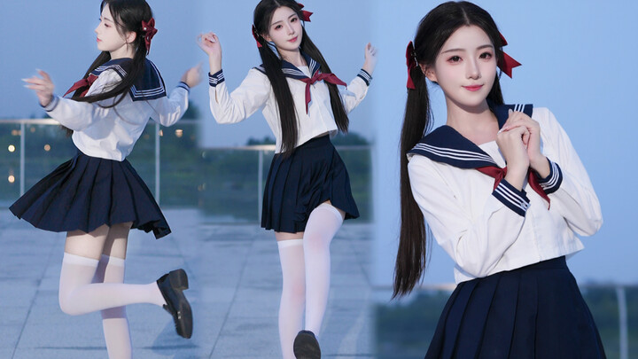นักเรียนมัธยมปลายสาวสดใส ความน่ารักกระแทกใจ～กราฟฟิตี้ผีเสื้อ【ภาพแนวตั้งเต็มตัว】