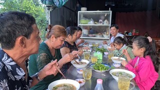 Cùng Gia Đình Đổi Gió Ra Quán Làng Quê Ăn Phở Bò | TKQ & Family T945