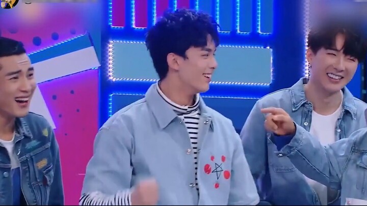 Is it because Wu Lei was embarrassed here that he is so funny? Hahahaha! Leizi's private Marseille!