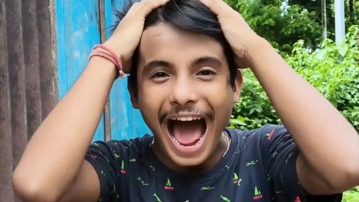 শেষে যা হলো 😂🤣 | দুই বন্ধুর কাণ্ড! #shorts#shorts #comedy #funny #comedyshorts #funnyshorts #bangl