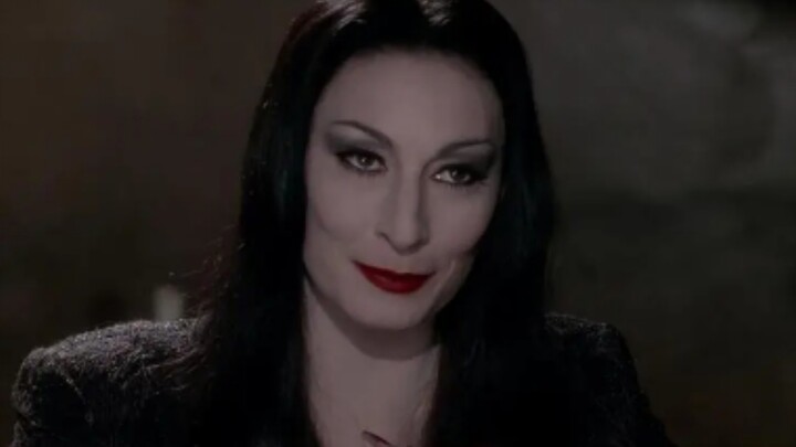 【The Addams Family】Nyonya adalah lambang bahaya dan sangat elegan