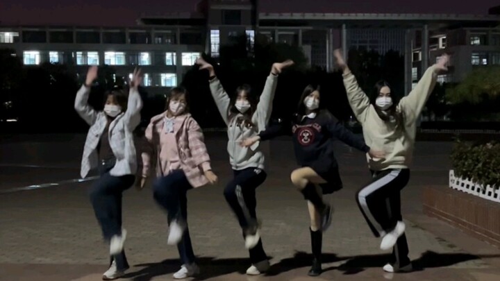 kpop人走路现状