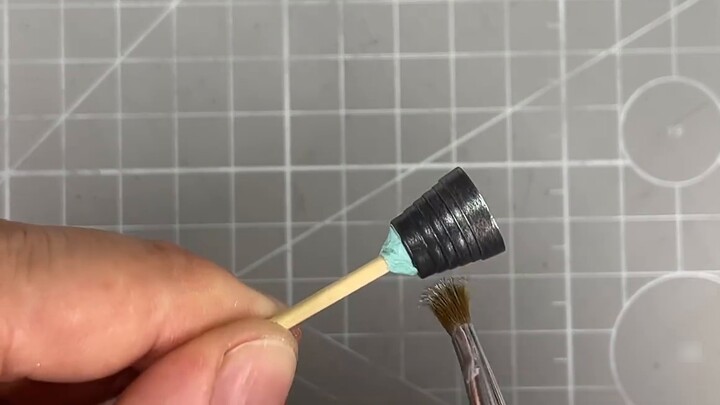 MG multi-legged green iron ball main nozzle pen painted burning gradient color. It's the first time 