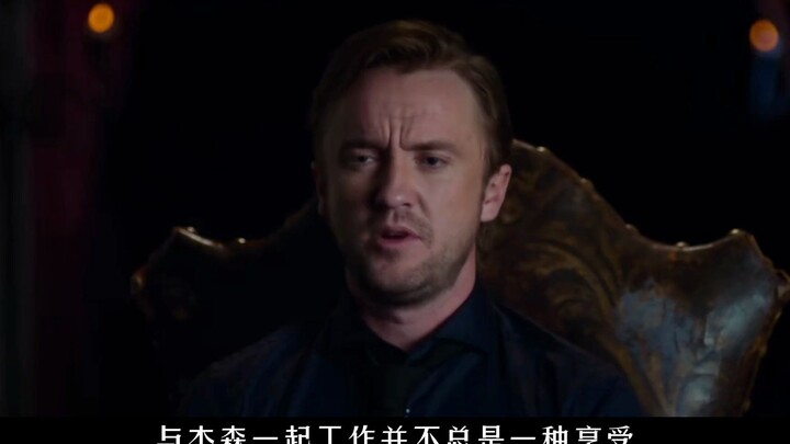 Dad Lu: My son is such a sweet, thoughtful cutie. Brother Zhai: My dad is the scariest person ever.