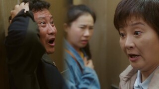 Drunken man harassed a girl in the elevator, unexpectedly a tough auntie subdued him with one move!