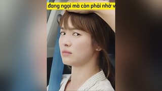 Khi bạn đang ngại mà còn phải nhờ vả crush 😂 danet phimhanquoc kdrama phimhay descendantsofthesun hauduemattroi songjoongki songhyekyo